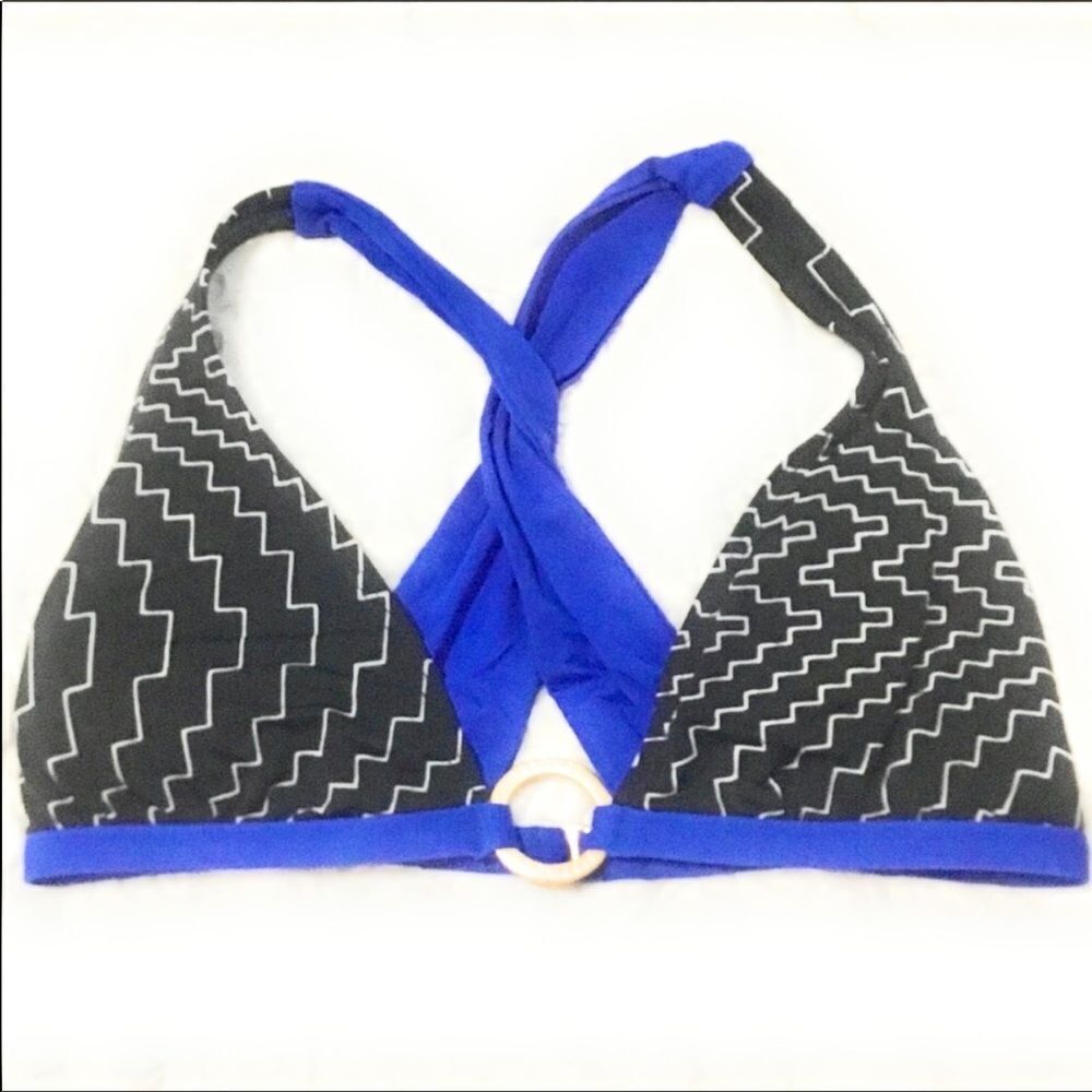 L Space Twist Bikini Top
